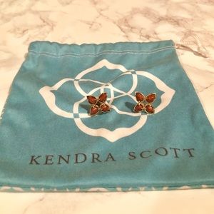 Kendra Scott Tavi Studs in Goldstone